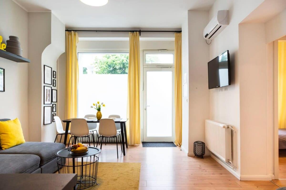 Kudamm Plus Ac Plus Selfcheckin Plus Free Street Parking Berlin Exteriör bild